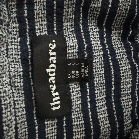 New shorts (36) + matching button down (Large) - Picture 4 of 9